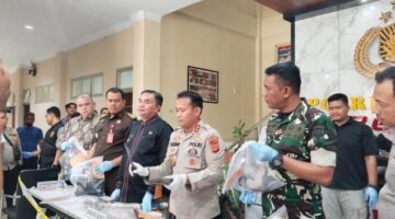 Agara Police Hold Press Conference on Brutal Murder Case in Uning Sigugur Village: Five Dead, One Injured